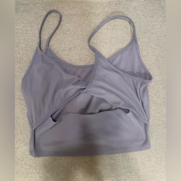 Athleta twist back tank - Picture 2 of 2